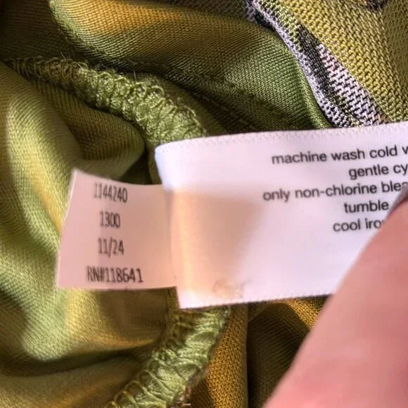 Lane Bryant PLUS SIZE 22/24 green floral butterfly flowy vneck blouse shawl - Picture 14 of 15